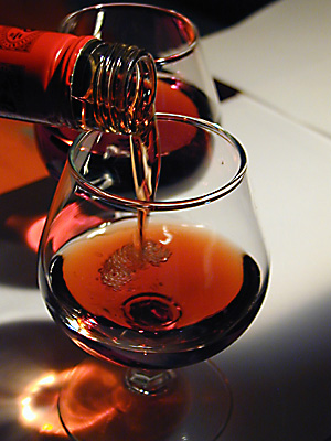   (32585175-rest2.jpg, 62035 , : 541 )